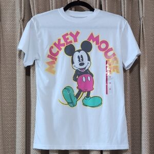 NWT Women's Size Extra Small Disney Mickey Mouse Graphic Tshirt